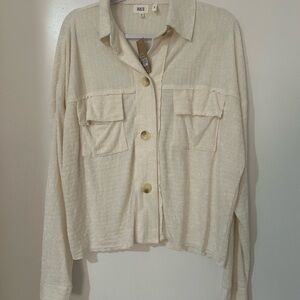 BKE Cream Button-Up Blouse‎